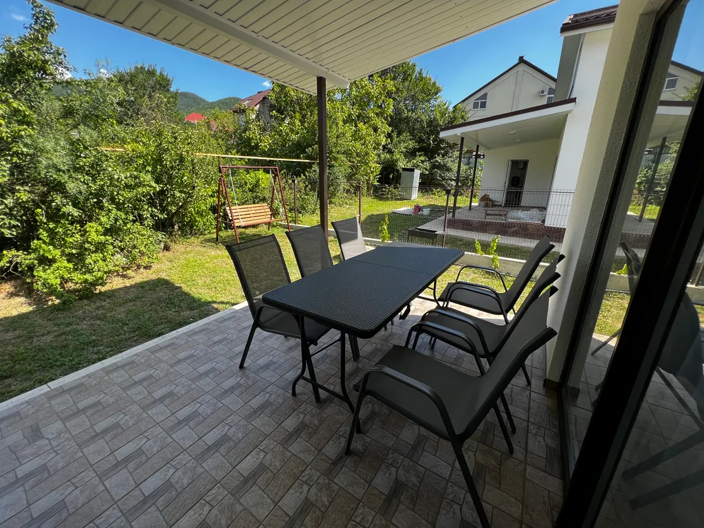 Уютный новый дом недалеко от моря