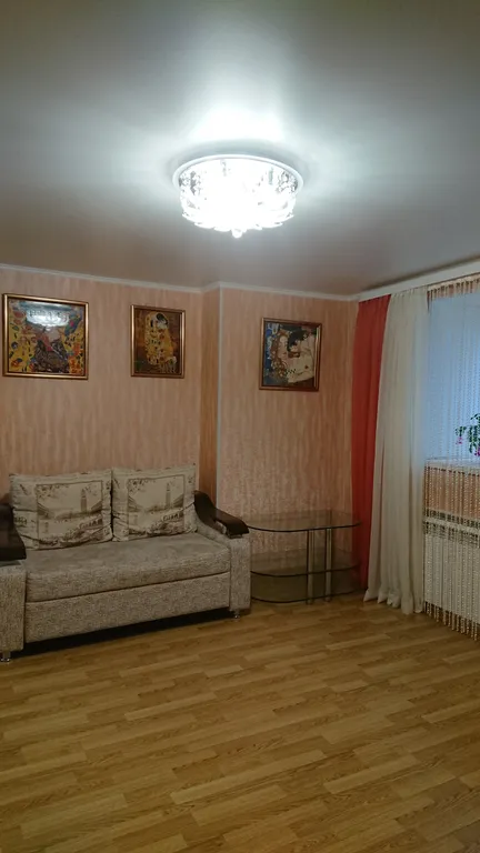 Комната у парка - Колоннада