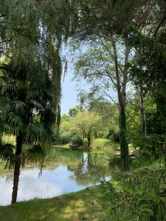 Коттедж Домик у озера — аренда посуточно в Веселое