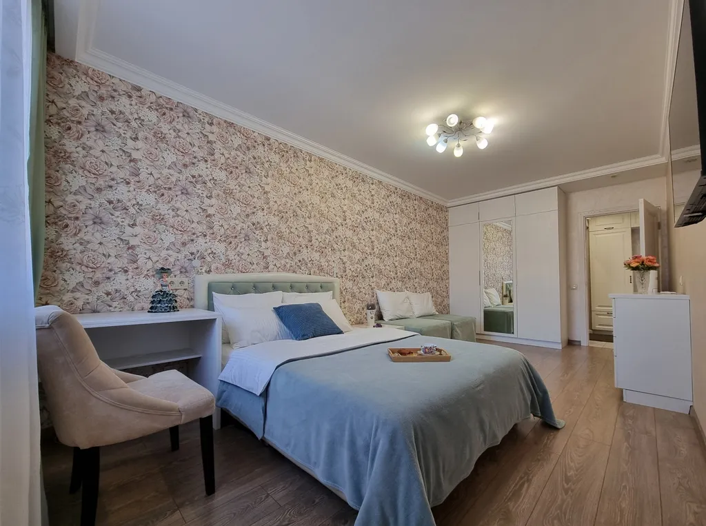 Семейная квартира рядом с метро — аренда посуточно в Мурино