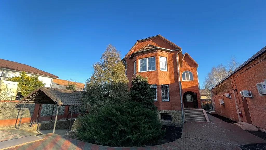 6-комнатный Дом