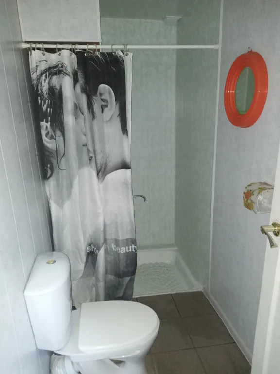 Домик у реки