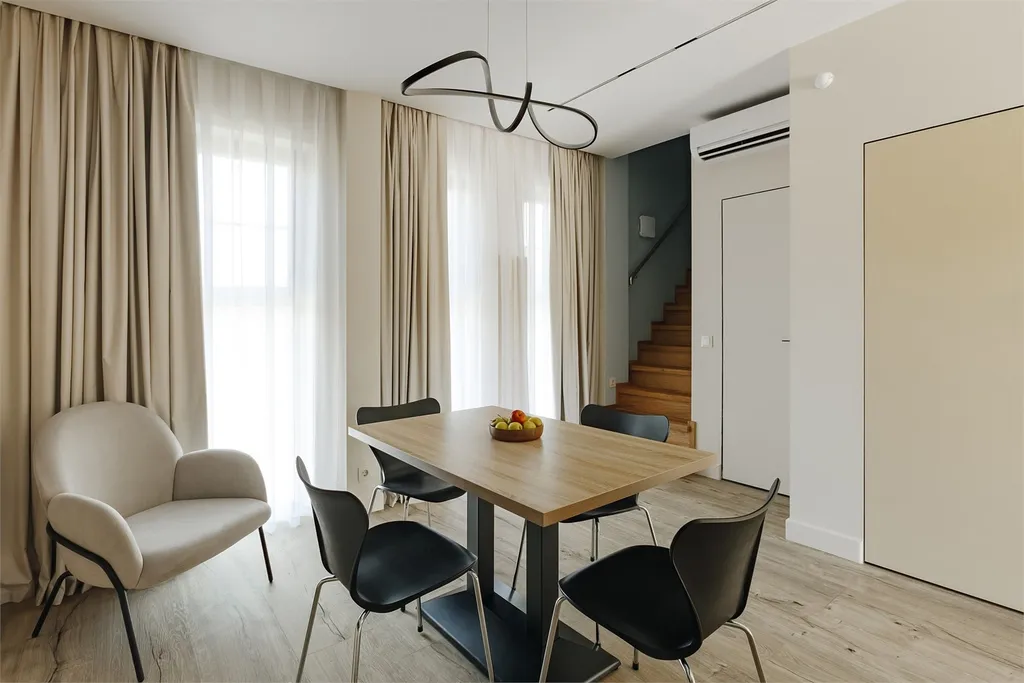 4-комнатный Дом