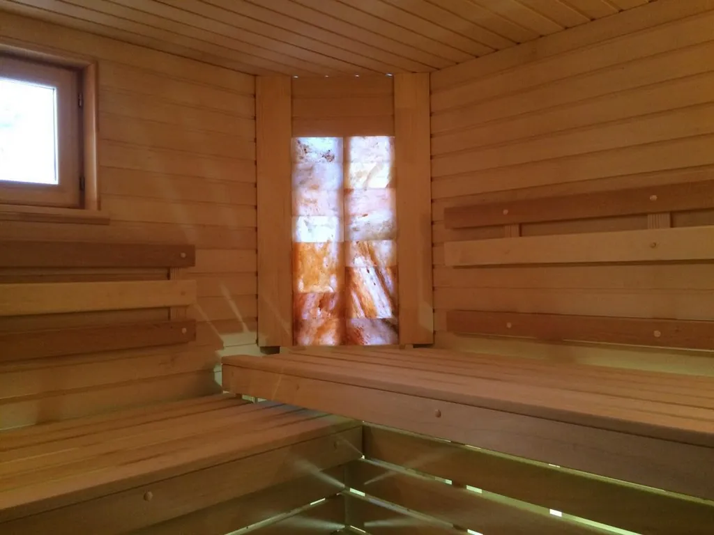 Коттедж Уютный дом с камином, баней на дровах и чаном в лесу на берегу реки — Старово