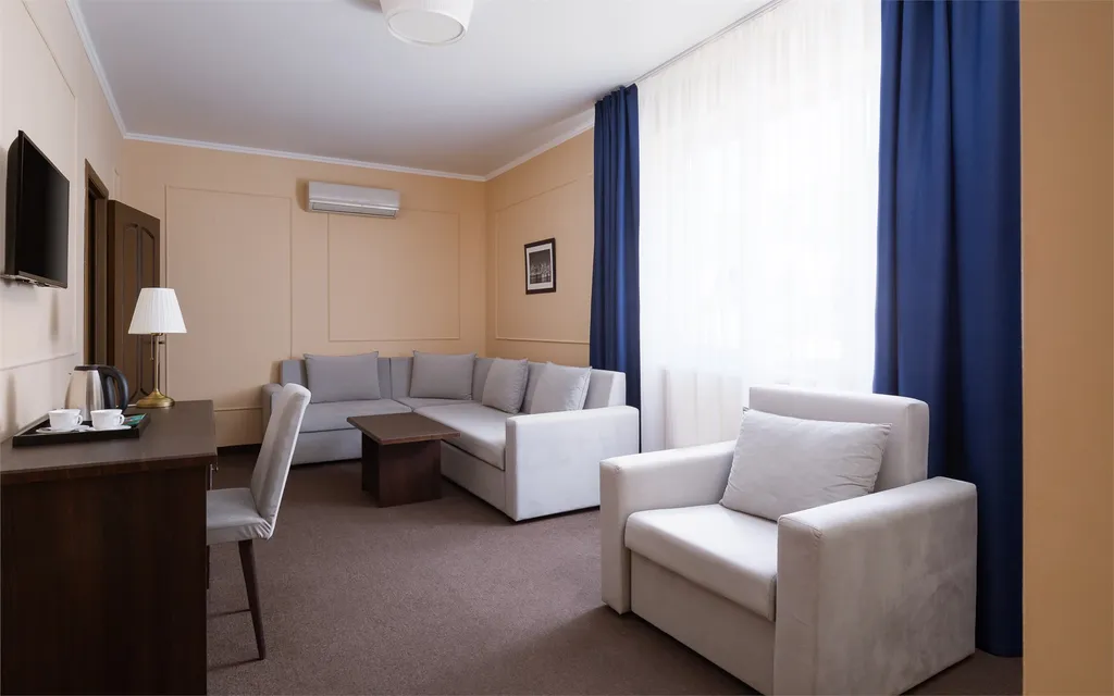 Family Room with balcony