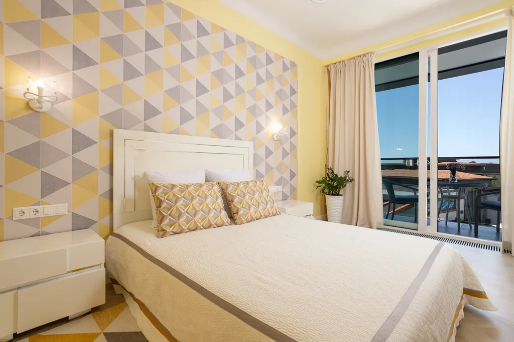 Квартира в вип корпусе, с видом на бассейн и море в ЖК Лазурный берег 2