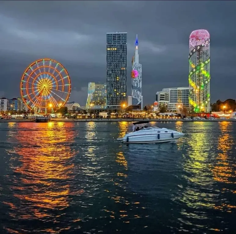 Квартира Квартира Orbi sity aparthotel luxe — Батуми