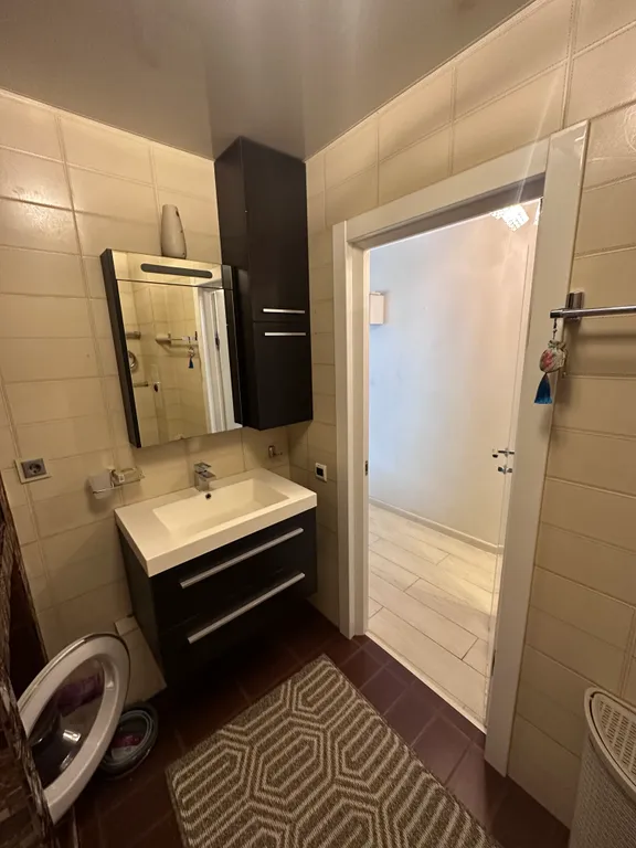 Уютная квартира с дизайнерским ремонтом в центральной части города