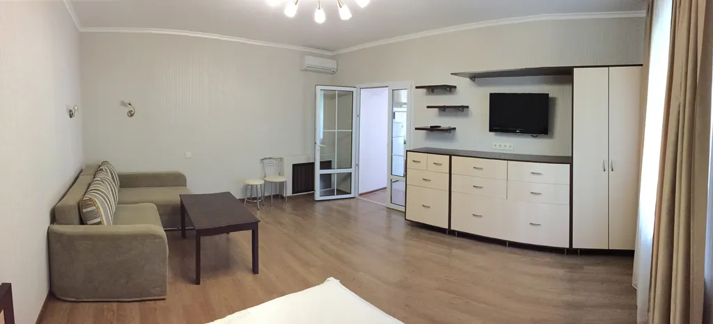 Дом с отдельным двориком