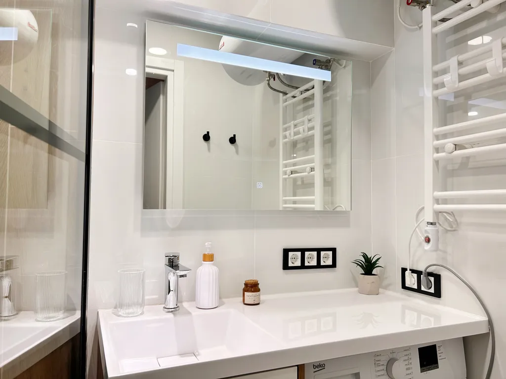 Квартира White Camelia apartment by brege — Батуми