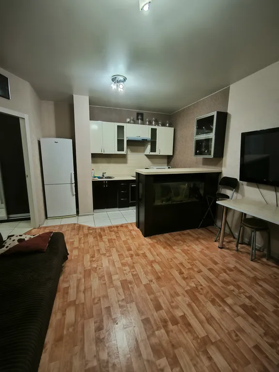 Уютная двухкомнатная квартира — аренда посуточно в Омск