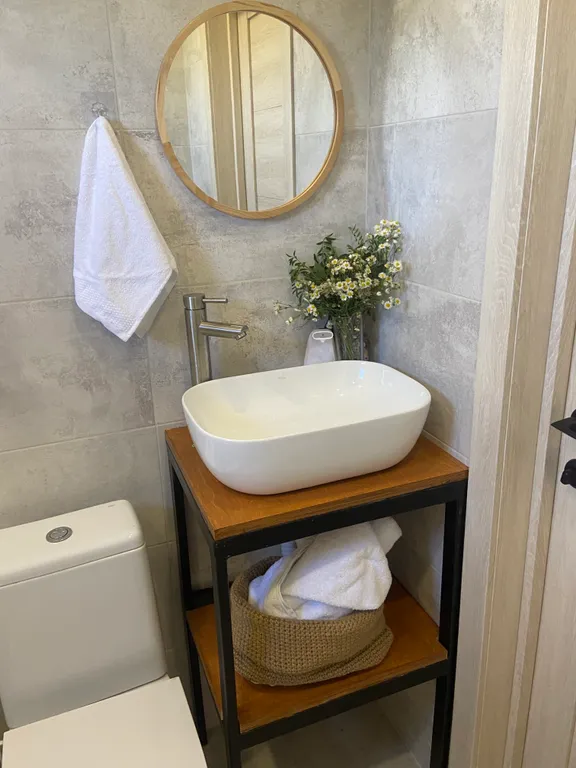 Стильный загородный дом с бассейном