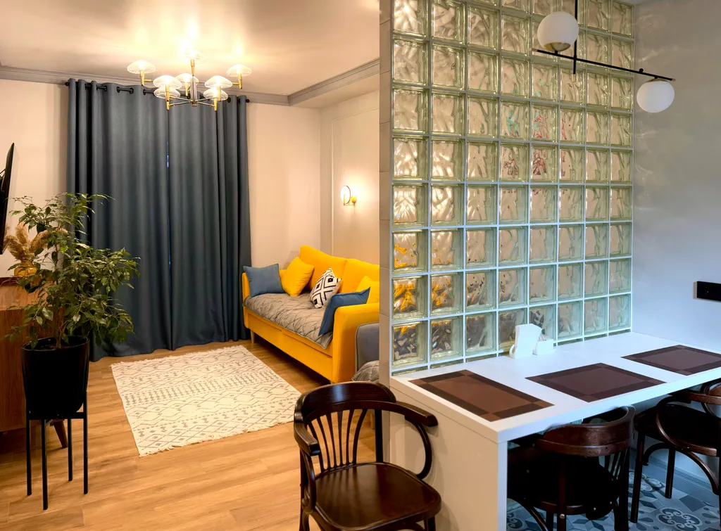 Двухкомнатная Квартира-Студия в Центре города