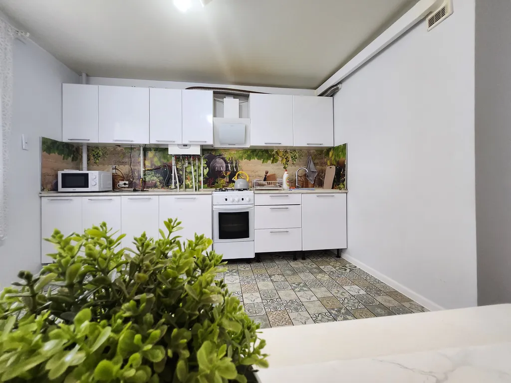 Двух комнатная квартира в лучшем районе Яблочного