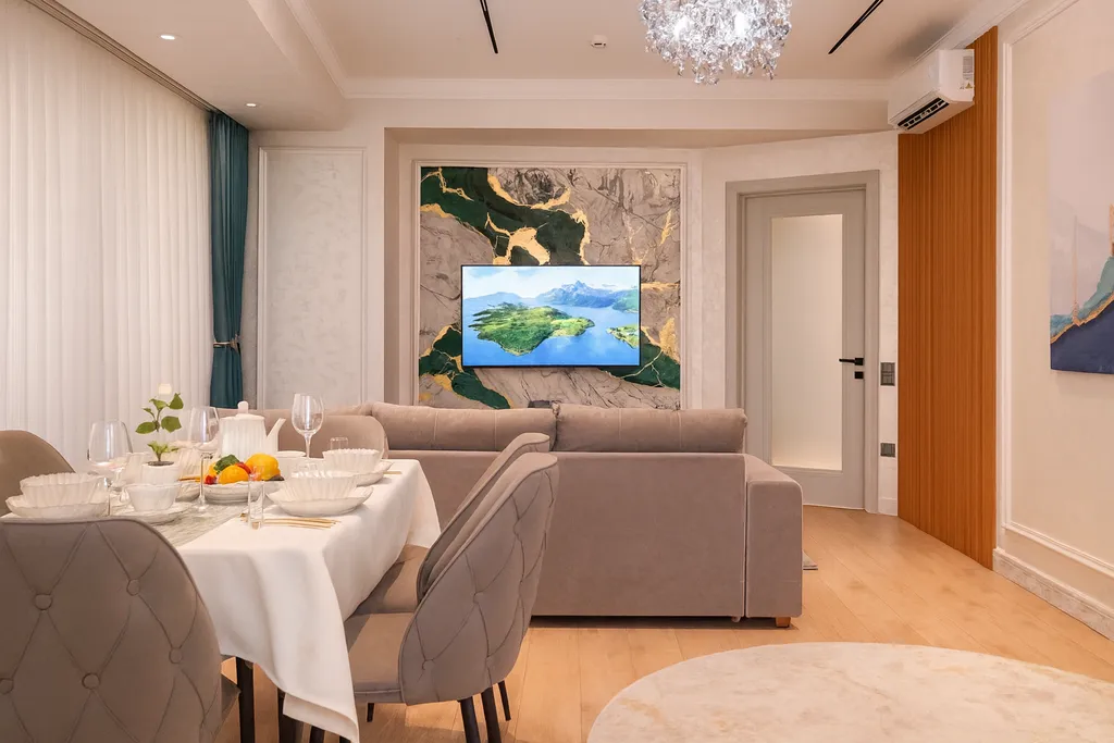 Квартира бизнес-класса с панорамными окнами в центре