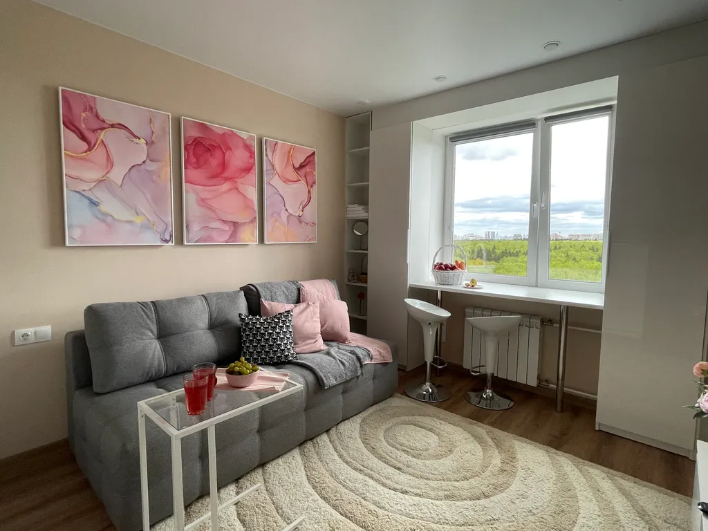 Студия с ванной и с панорамным видом Москвы