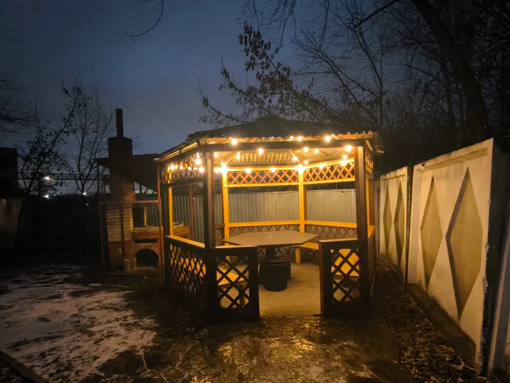 Дом с баней, беседкой и мангальной зоной для отдыха