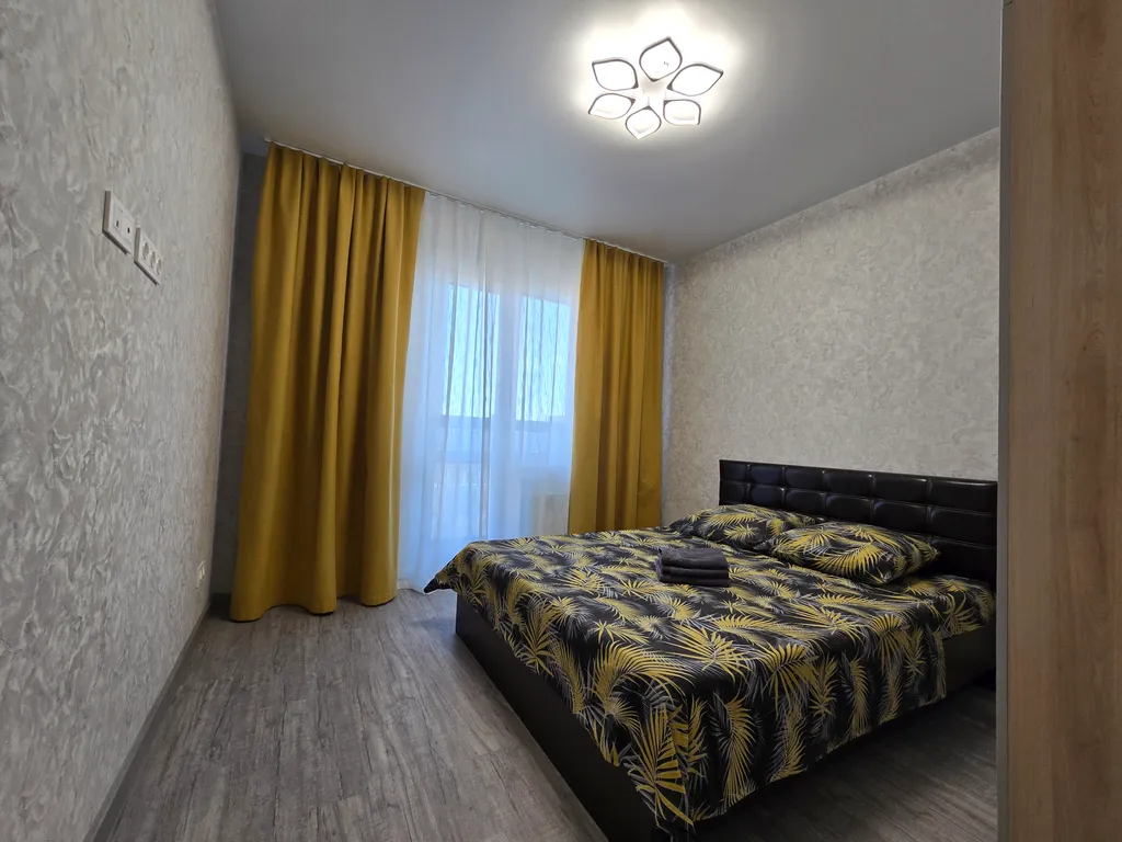 Новая полноценная квартира с балконом на Бульваре