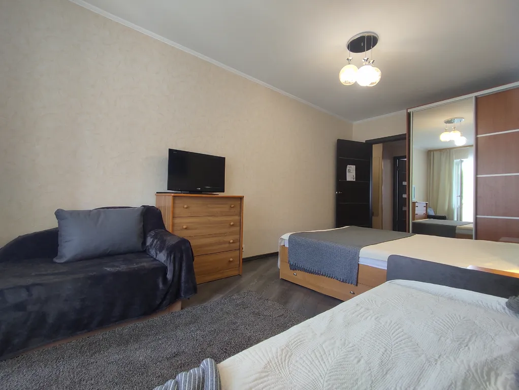 Классический уголок около вокзала