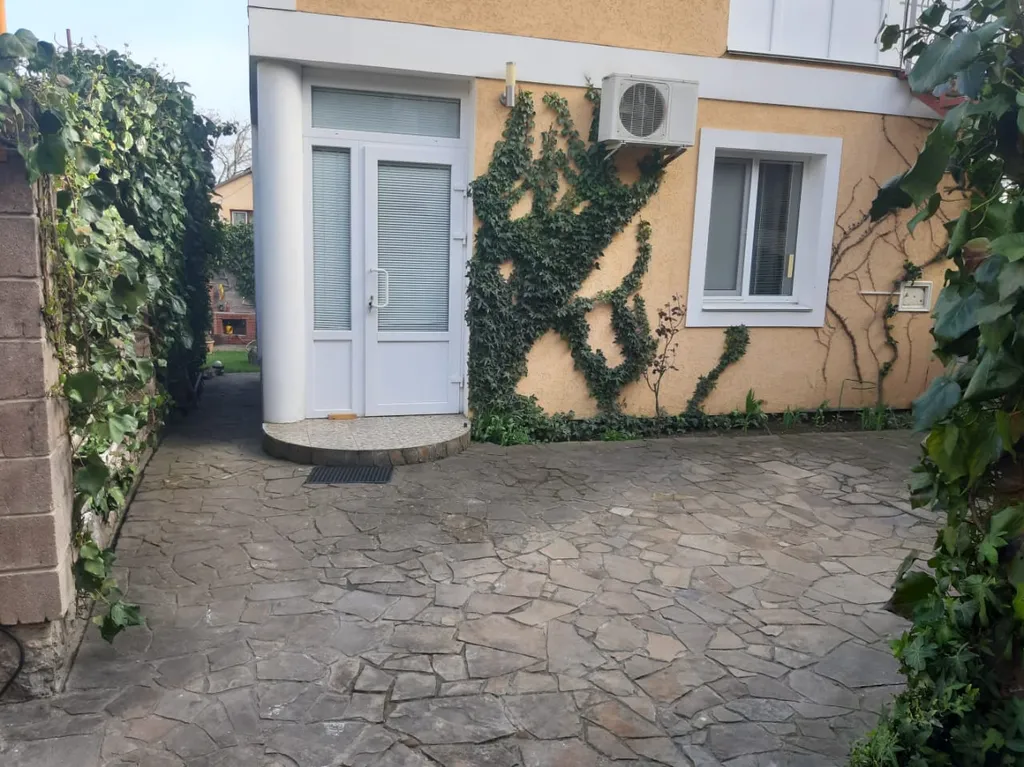 Уютный апартамент с видом на море