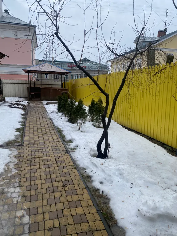 Апартаменты в центре города, свой дворик с беседкой и мангалом