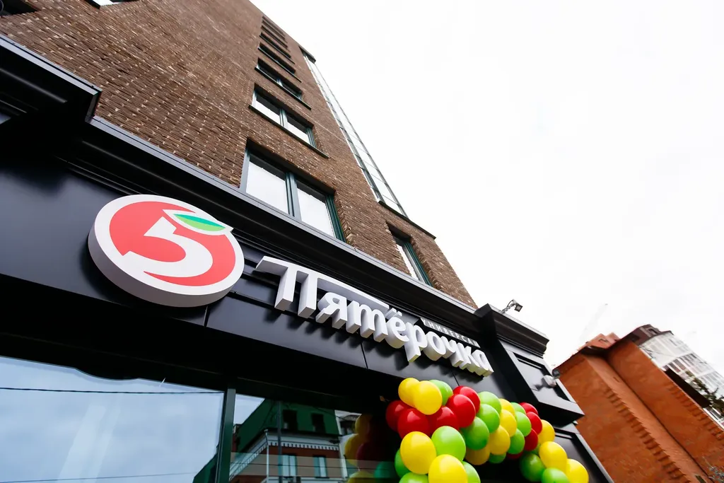 Студия в центре с балконом и стильным дизайном