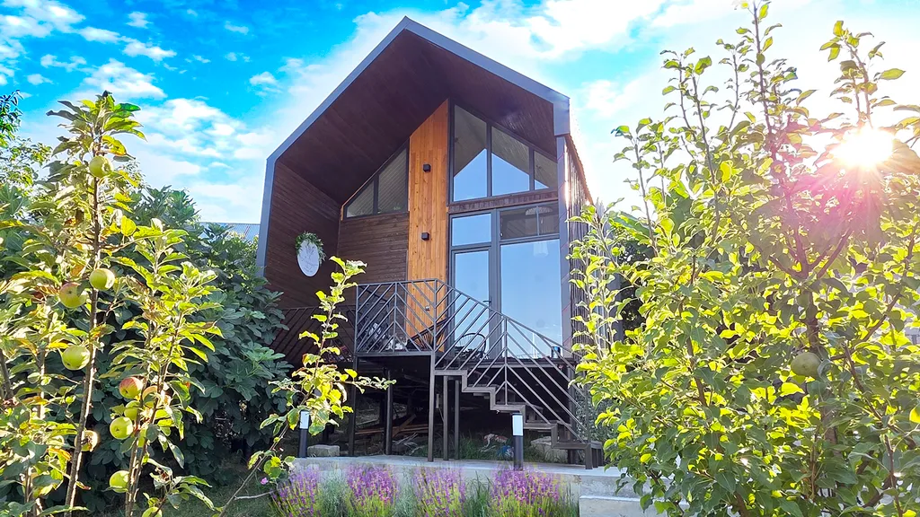 Коттедж Дом лаванда — аренда посуточно в Вардане