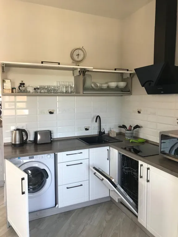 Квартира-студия на побережье