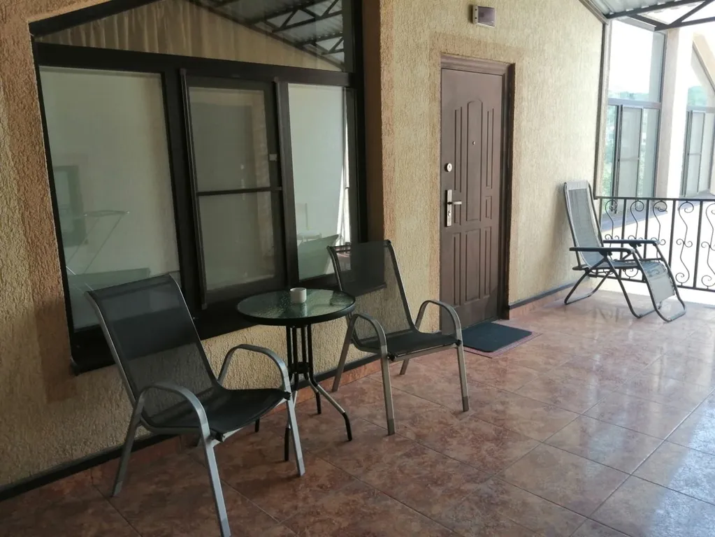 Апартаменты в 2 километрах от моря