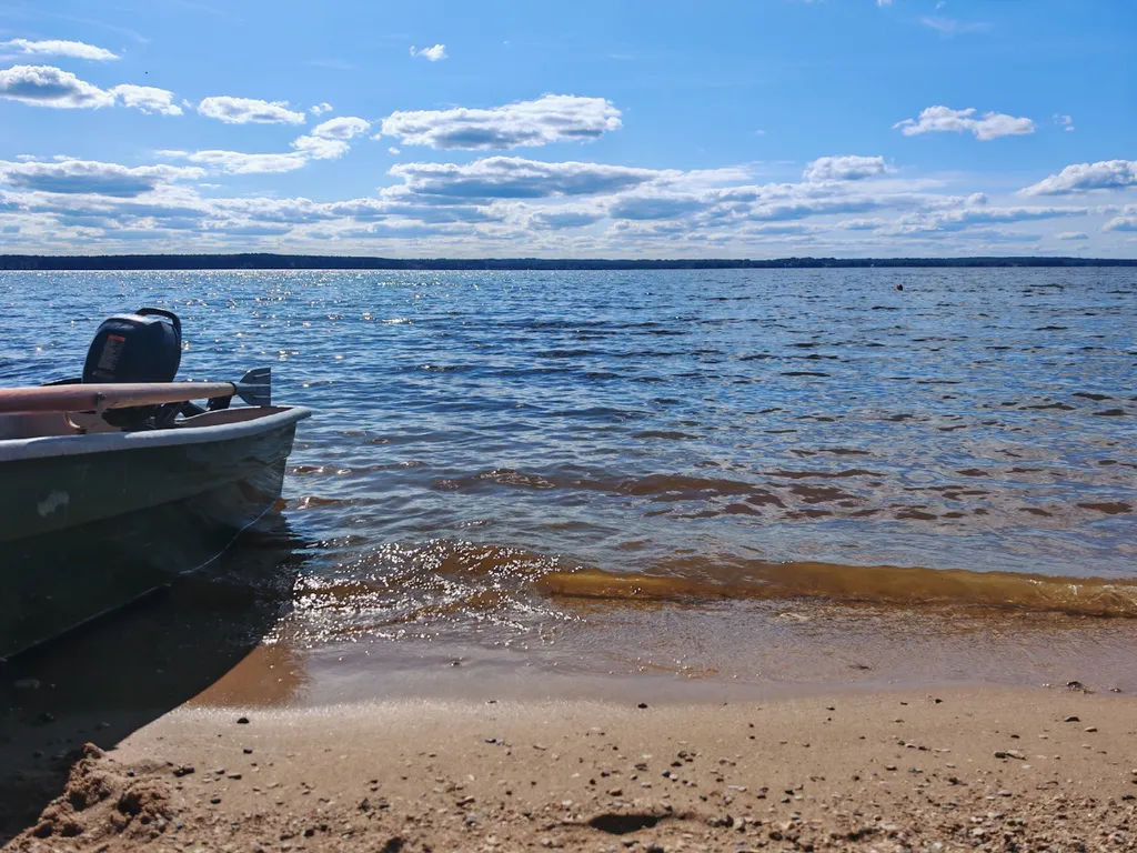 Коттедж Дом с тремя спальнями в турбазе чайка (селигер) — Турбаза Чайка