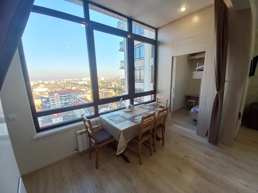 Квартира Просторная квартира в центре города с видом на море — Анапа