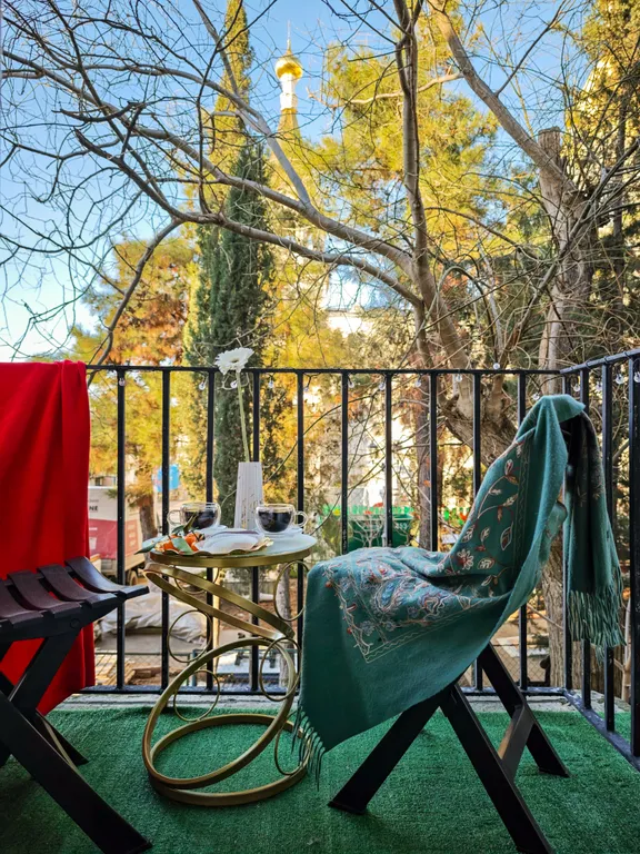 Квартира Квартира Счастье жить в Севастополе в самом центре с видом на Покровский собор — Севастополь