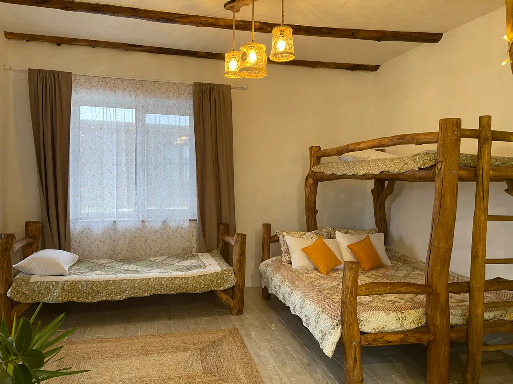 Глиняный домик