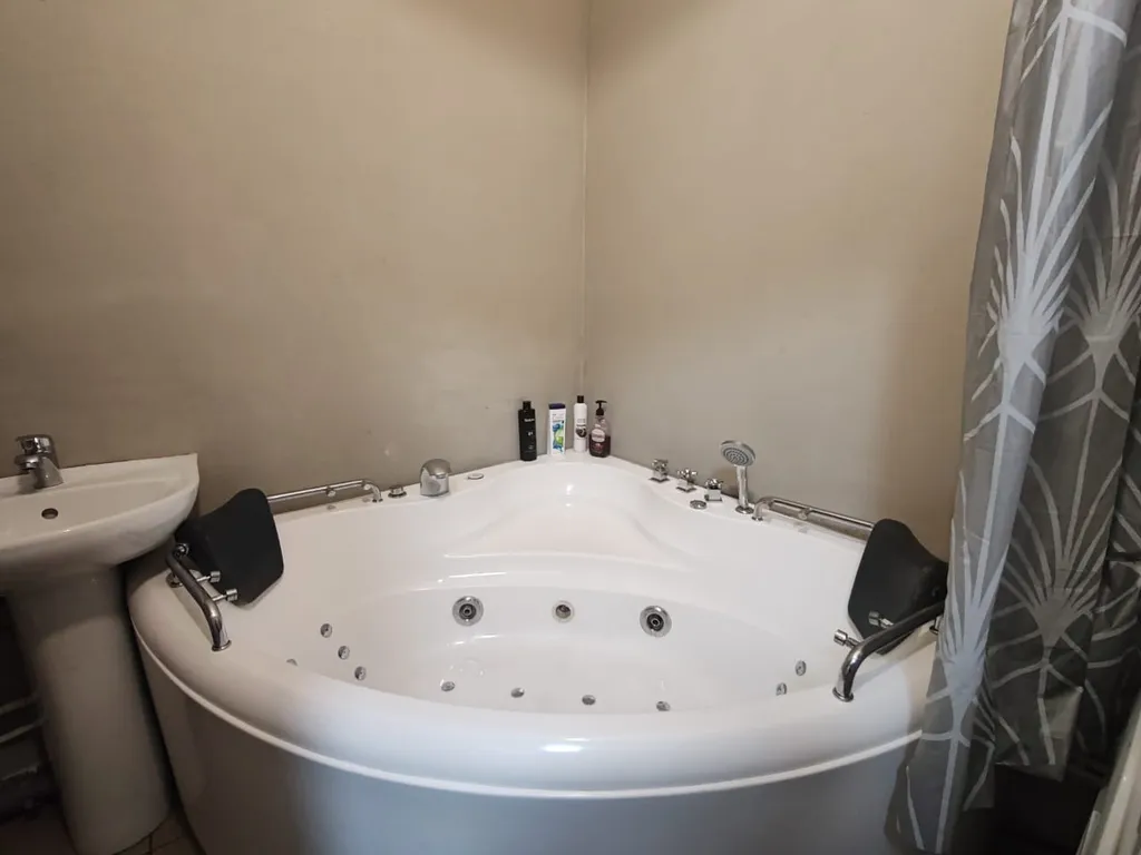 Квартира Квартира-студия с джакузи и видом на город — Красноярск