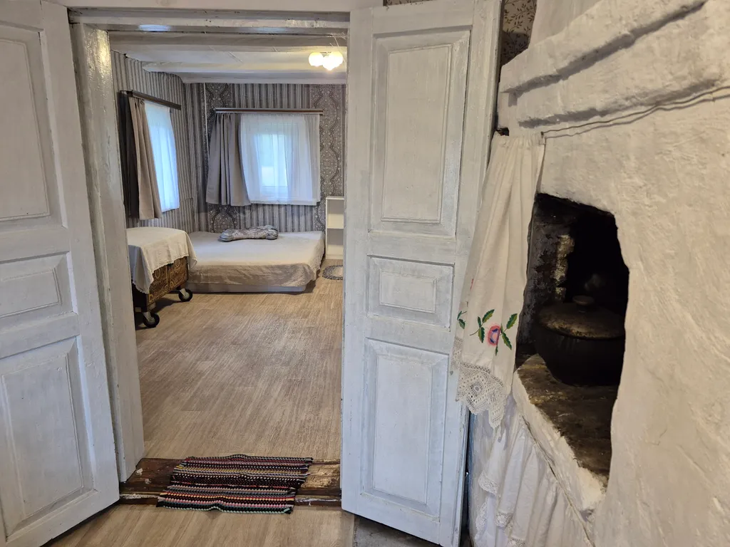 Деревенский дом, как в детстве, у реки Березена