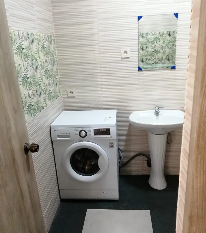 Квартира Квартира в центре рядом с морем — Гагра