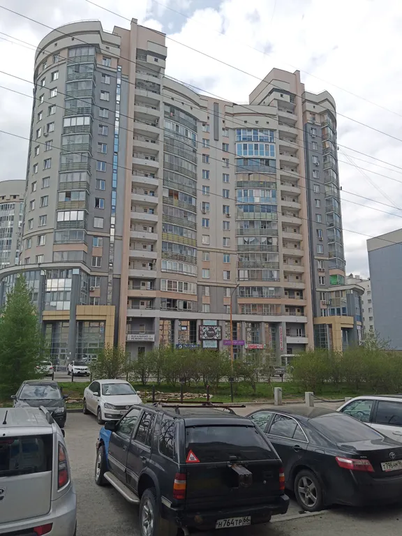 Квартира 1 комн. квартира в центре с видом на пруд — Екатеринбург