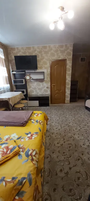 Часть дома с отдельным входом и террасой