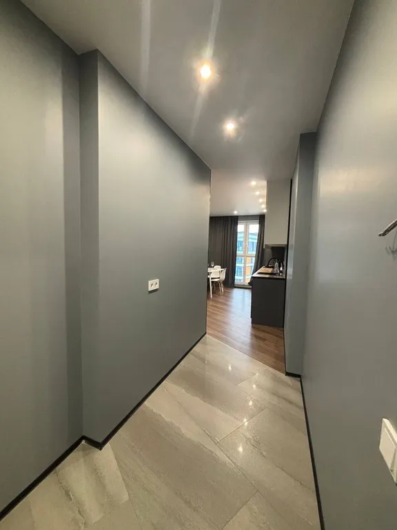 Просторные апартаменты рядом с метро, шиканый вид 2+2