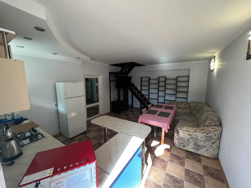 Эллинг у моря