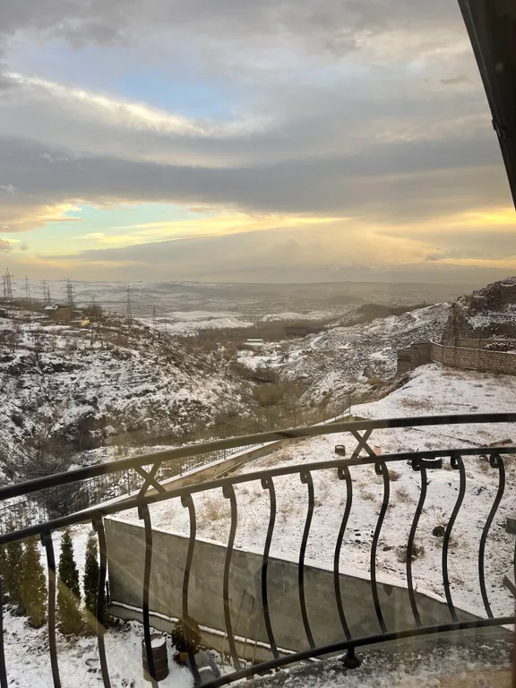 Роскошная вилла с бассейном и с видом на Арарат