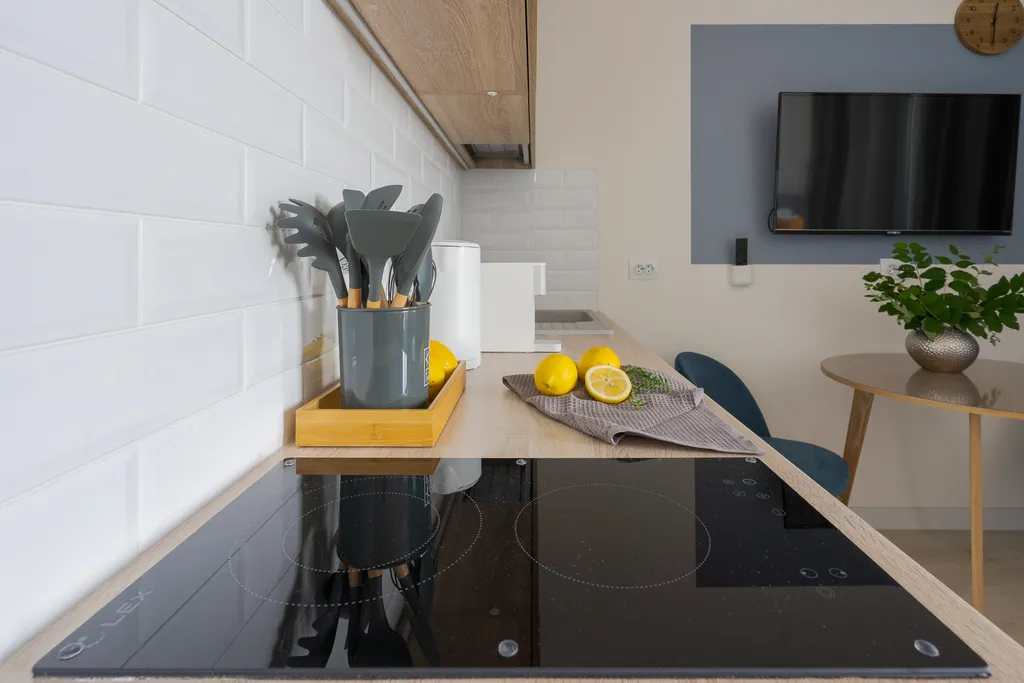 Новый дом, центр города - Квартира с модным интерьером