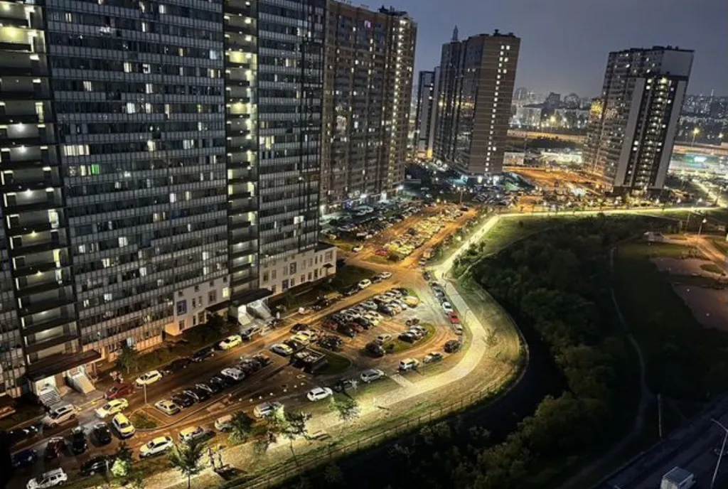 Уютная видовая двушка рядом с метро