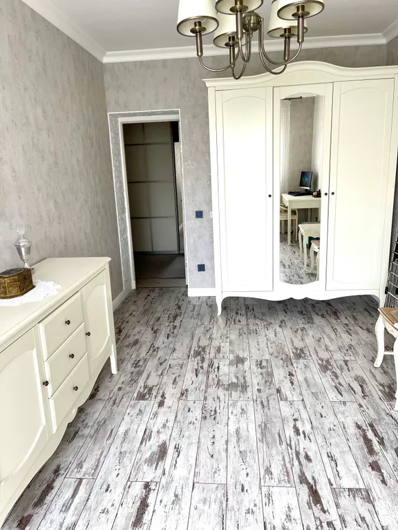 Просторная 3-к квартира в центре Калининграде