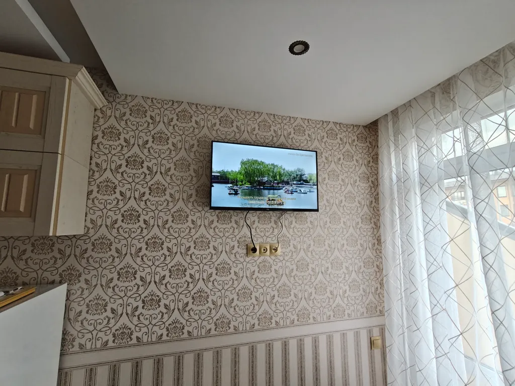 Большая квартира с терассой у охта-парка с дизайнерским ремонтом