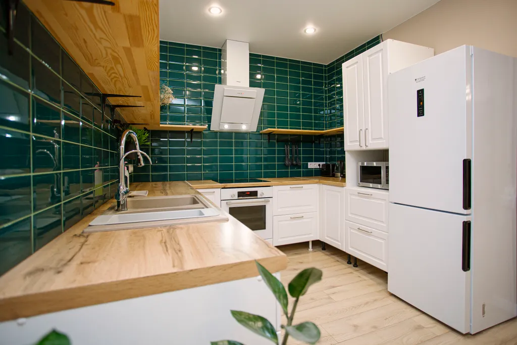 Дом на берегу реки