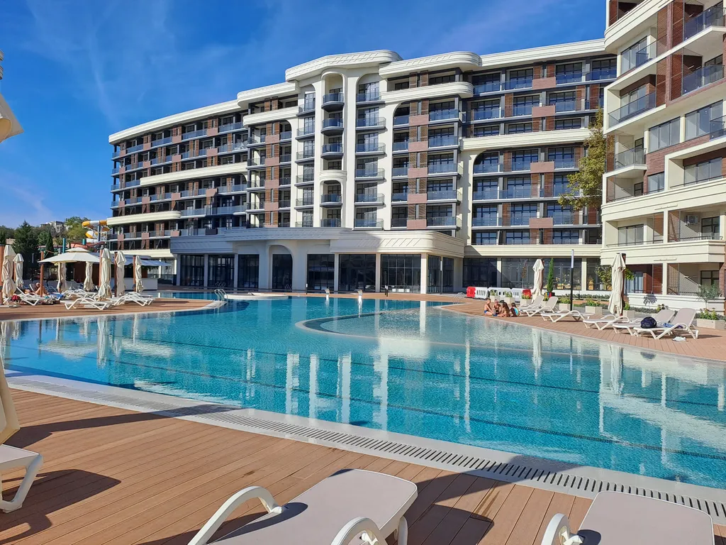 Премиум апартаменты с видом на море и горы в апарт-отеле Атлас 4*