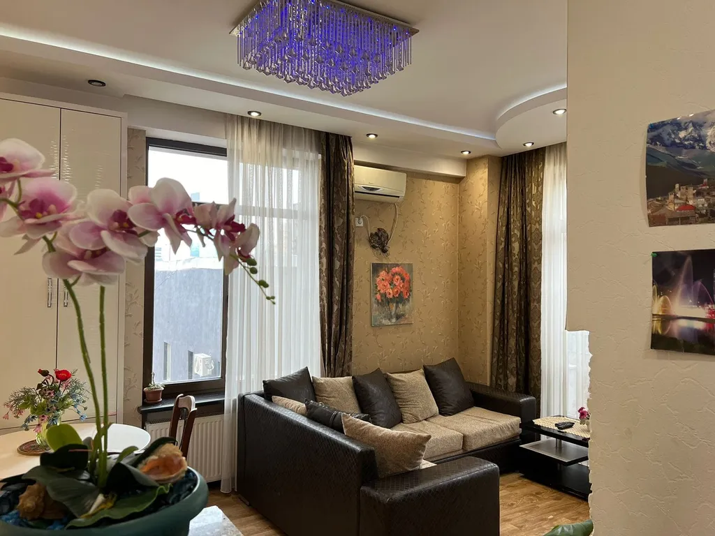 Комфортная квартира в старом Тбилиси