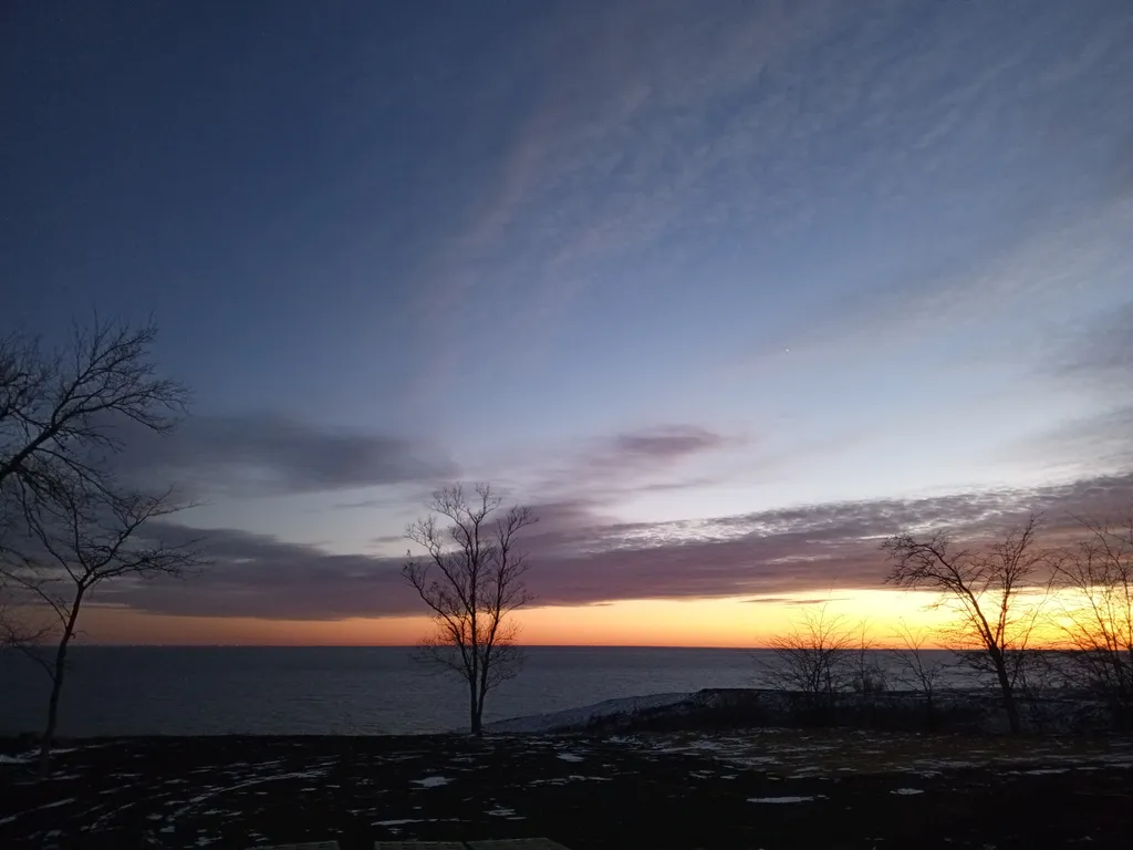 Загородный дом на первой линии у моря