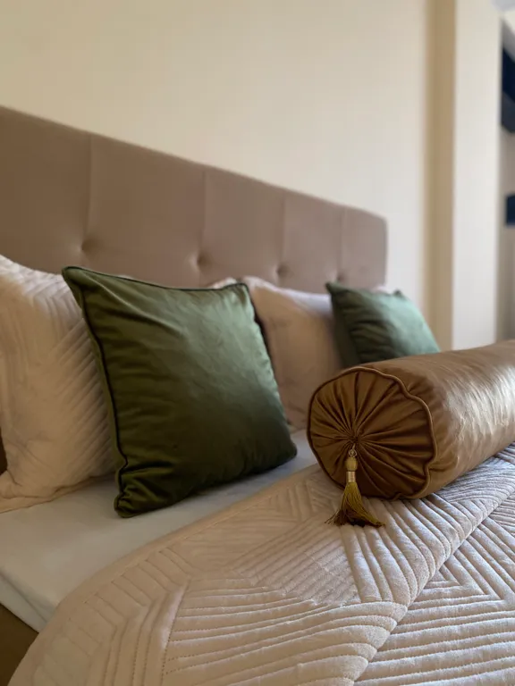 Оливковый люкс около парка 28 Панфиловцев